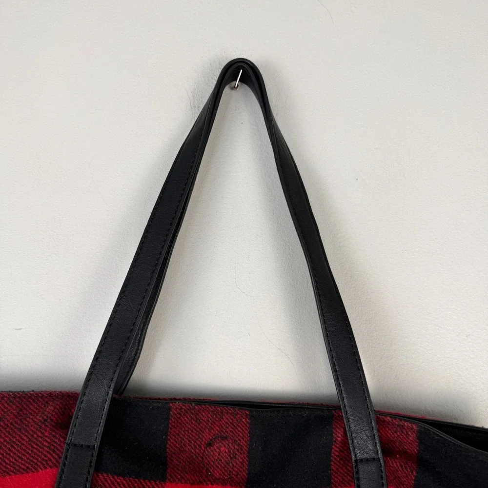 G.H. Bass Tote Bag Women's Red Buffalo Plaid Flannel Attached Leather Pouch